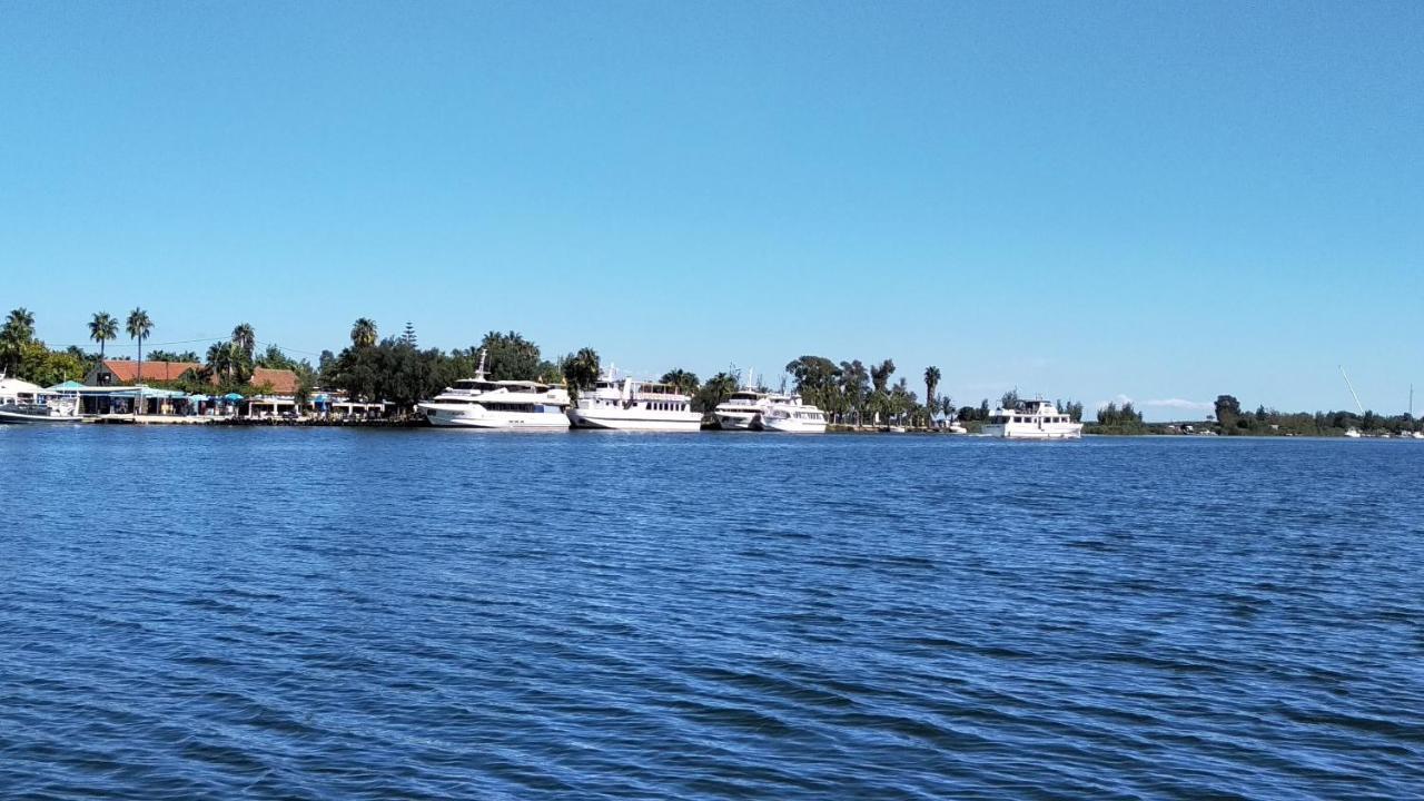 Apartamento Gelum Delta Del Ebro Sant Jaume d'Enveja Bagian luar foto